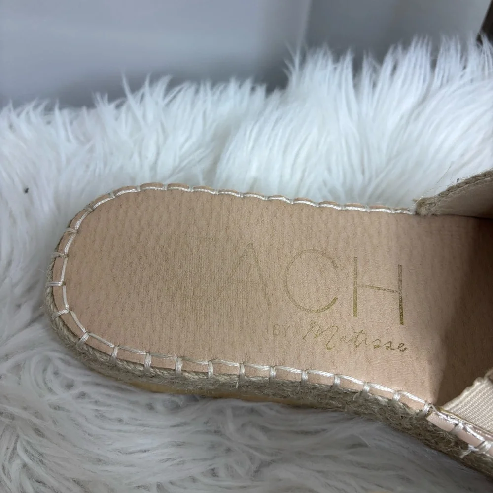 Beach by Matisse Beige Espadrille Slide Sandals Size 11